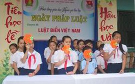 Ngành Giáo dục triển khai Ngày Pháp luật Việt Nam
